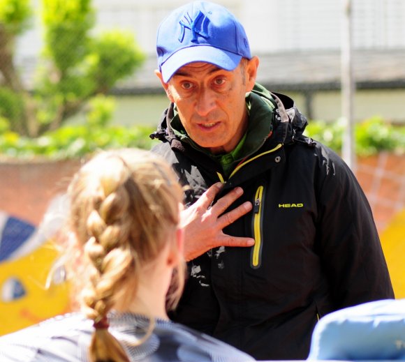 Dürfen wieder trainieren: Coach Babak Momeni und Sinja Kraus.