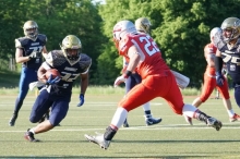 Running Back Jermaine Frieser (v.l.) ist einer der Eagles aus der eigenen Jugend.