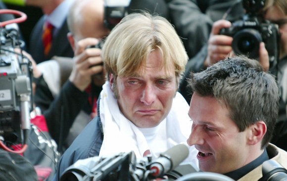 Trainertränen: Jürgen Klopp weinte nach dem Aufstieg, Manager Christian Heidel in diesem Moment nicht.