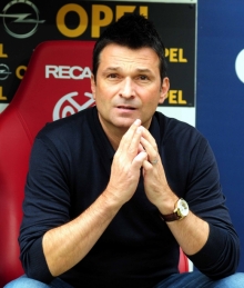 Kann nächste Woche beruhigt in seinen Kurzurlaub aufbrechen: Am Montag wird 05-Manager Christian Heidel in Jonas Hofmann und Philipp Wollscheid die (höchstwahrscheinlich) letzten Zugänge in diesem Sommer unter Vertrag nehmen. Um alles weitere muss sich dann Trainer Kasper Hjulmand kümmern.