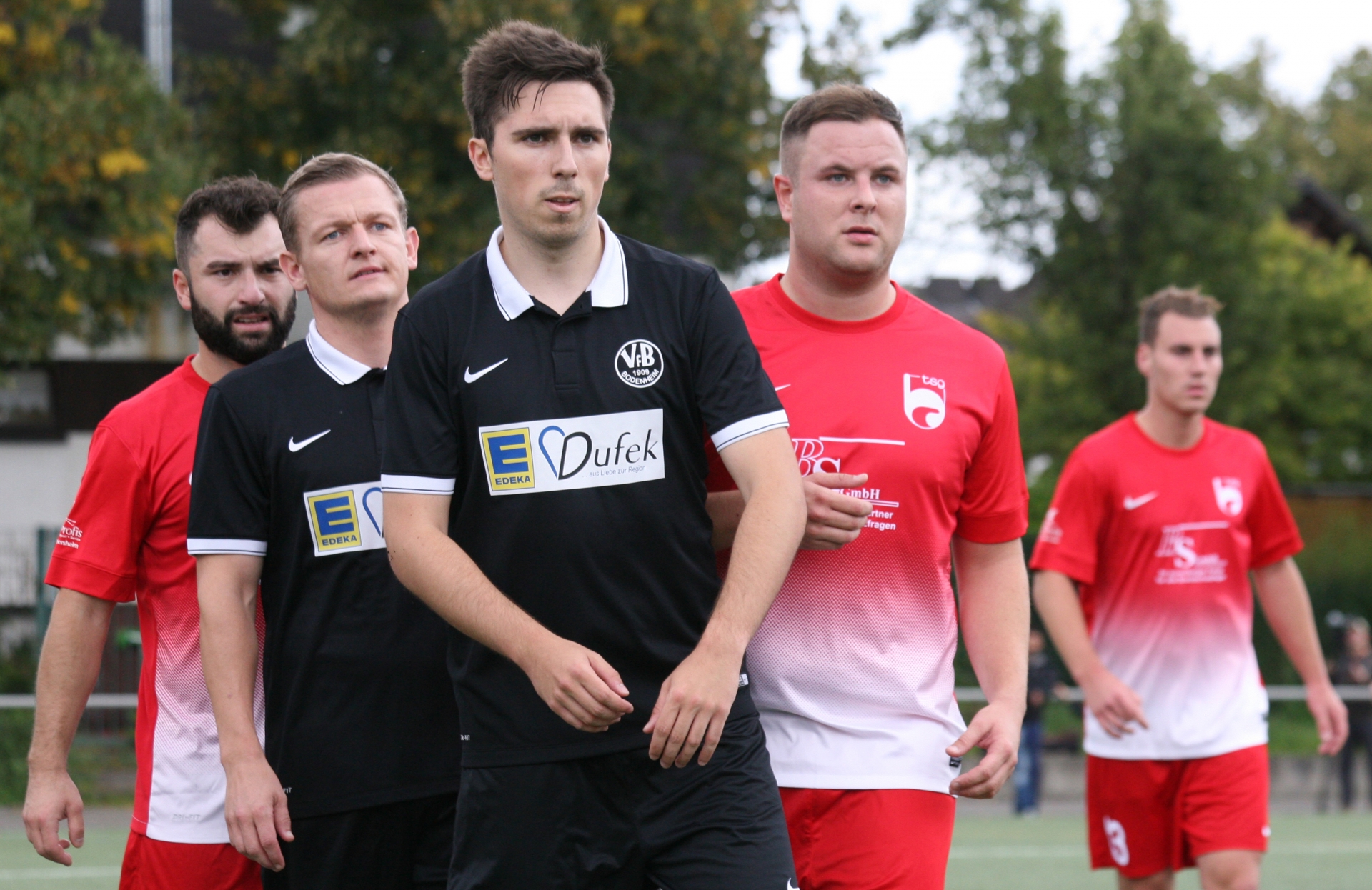 Kommt die Ecke? Emrah Karakaya, Dennis Hassemer, Norman Loos, Michael Mader und Manuel Mayer erwarten den Ball.