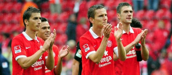 Uneingeschränkte Begeisterung sieht anders aus. Letztlich aber konnten Filip Djuricic, Devante Parker, Niko Bungert und Stefan Bell mit dem 0:0 gegen Hannover 96 leben.