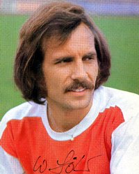 Hatte von 1971 an eine Mainzer Autogrammkarte: Willi Löhr, Kapitän der Südwestmeistermannschaft von 1973.