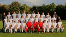 Behördlich genehmigte Zusammenkunft: Die TSG Bretzenheim 46 hat es als einer der wenigen Vereine bisher hinbekommen, den Kader 20/21 auf ein Foto zu bannen. 