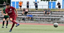 Nach einem Jahr beim FCK II trägt der ehemalige Marienborner Etienne Portmann jetzt das Schott-Trikot.
