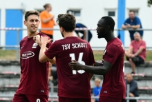 Janek Ripplinger (l.) ist der erfolgreichste Torschütze, den der TSV Schott je in seinen Reihen hatte.