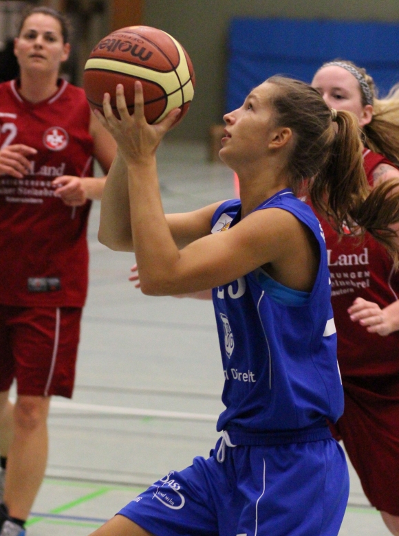 Amina Pinjic und ihre ASC-Kolleginnen zeigten im Vorbereitungsspiel gegen den 1. FC Kaiserslautern defensiv wie offensiv einige gute Ansätze.