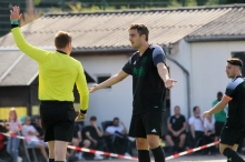 „Was ist denn jetzt los?“ Diese Frage mussten Tobias Krummeck und seine Niersteiner im Spiel gegen die SVW Mainz nicht dem Schiedsrichter, sondern sich selbst stellen.