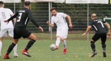 Nils Krämer bereitete mit einem Schuss, den Aksu-Keeper Faissal Dahou nur abklatschen konnte, das 3:0 vor.