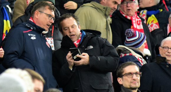 05-Vorsitzender Stefan Hofmann (l.) und der kaufmännische Vorstand Jan Lehmann hoffen, dass der Scherbenhaufen schnellstmöglich zusammengekehrt ist.