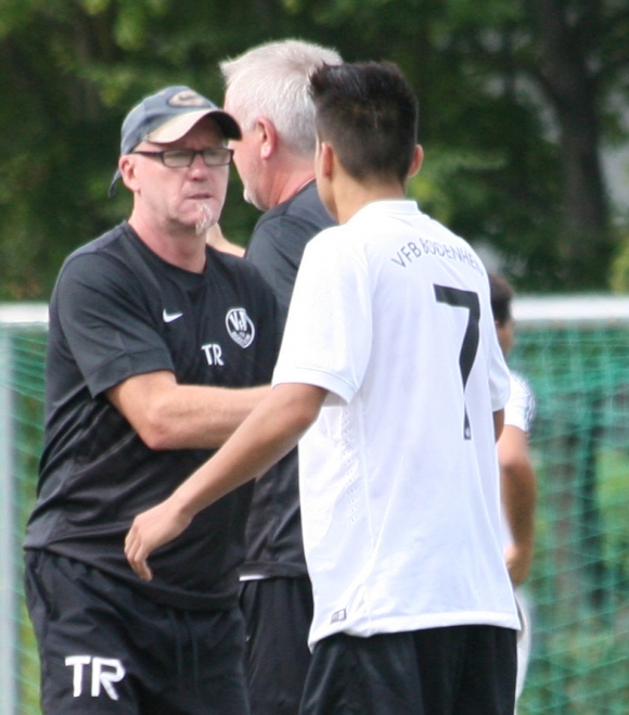 Nicht immer geht das mit den Einwechslungen gut: Jockel Weinz hatte sich in Ludwigshafen von Tevin Claude und den beiden anderen Neuen erhofft, dass sie die nachlassende Leistung der Mannschaft auffangen. Aber das Trio reihte sich nahtlos ein.