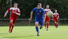 Alexander Hemmersbach (r.) und der SV Klein-Winternheim leisteten der SVW Mainz enormen Widerstand...