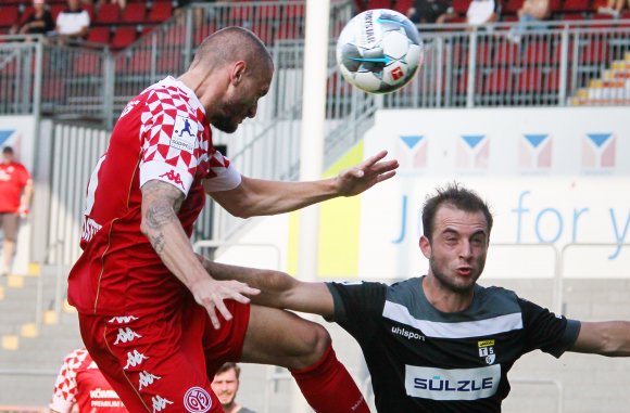 Seine Urgewalt wird der U23 in den nächsten Wochen fehlen: Stürmer Simon Brandstetter hat sich einen Muskelbündelriss zugezogen.