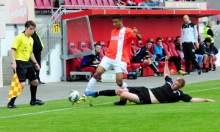 Jayson Breitenbach holte in der vorletzten Minute einen Elfmeter für die 05er heraus, der aber nichts mehr am Unentschieden gegen die Sechziger änderte.