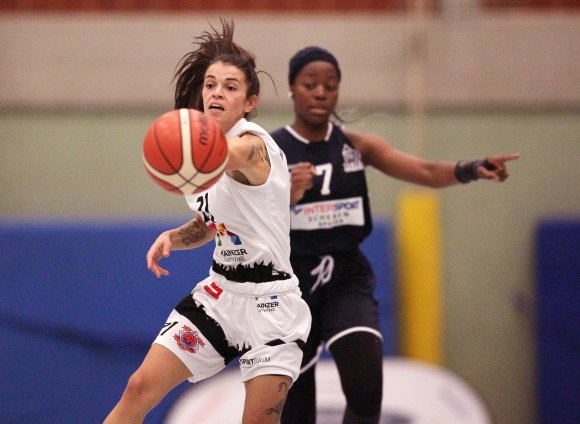 An diesem Wochenende müssen Kristin Kostadinova und die ASC-Basketballerinnen sich nicht strecken. Die Zweite Liga legt eine Pause ein.