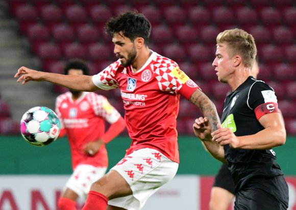 Danny Latza kam 2015 vom VfL Bochum nach Mainz. Kurz vor Weihnachten trifft er im DFB-Pokal auf seinen Ex-Klub.