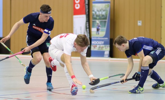 Das jüngste Hallenhockeyspiel der Schott-Männer war im Februar die Partie gegen den TuS Obermenzing. Es wird wohl mindestens noch elf Monate dauern, ehe das nächste folgt.