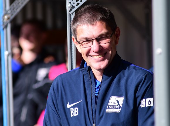 Bernd Bangel wird den TSV Schott in den nächsten Spielen coachen.