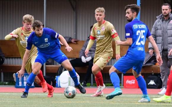 Zwei Schottler, die in Freiburg auflaufen dürften sind Nicklas Schlosser (am Ball) und Kennet Hanner Lopez (r.), hier im Spiel gegen die U23 des FSV Mainz 05.