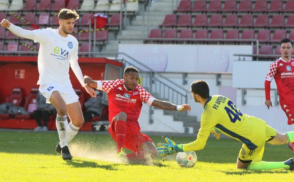 Nachgesetzt und reingestochert: Marlon Mustapha erzielt gegen Bayern Alzenau den Ausgleich und damit sein fünftes Saisontor für die U23.