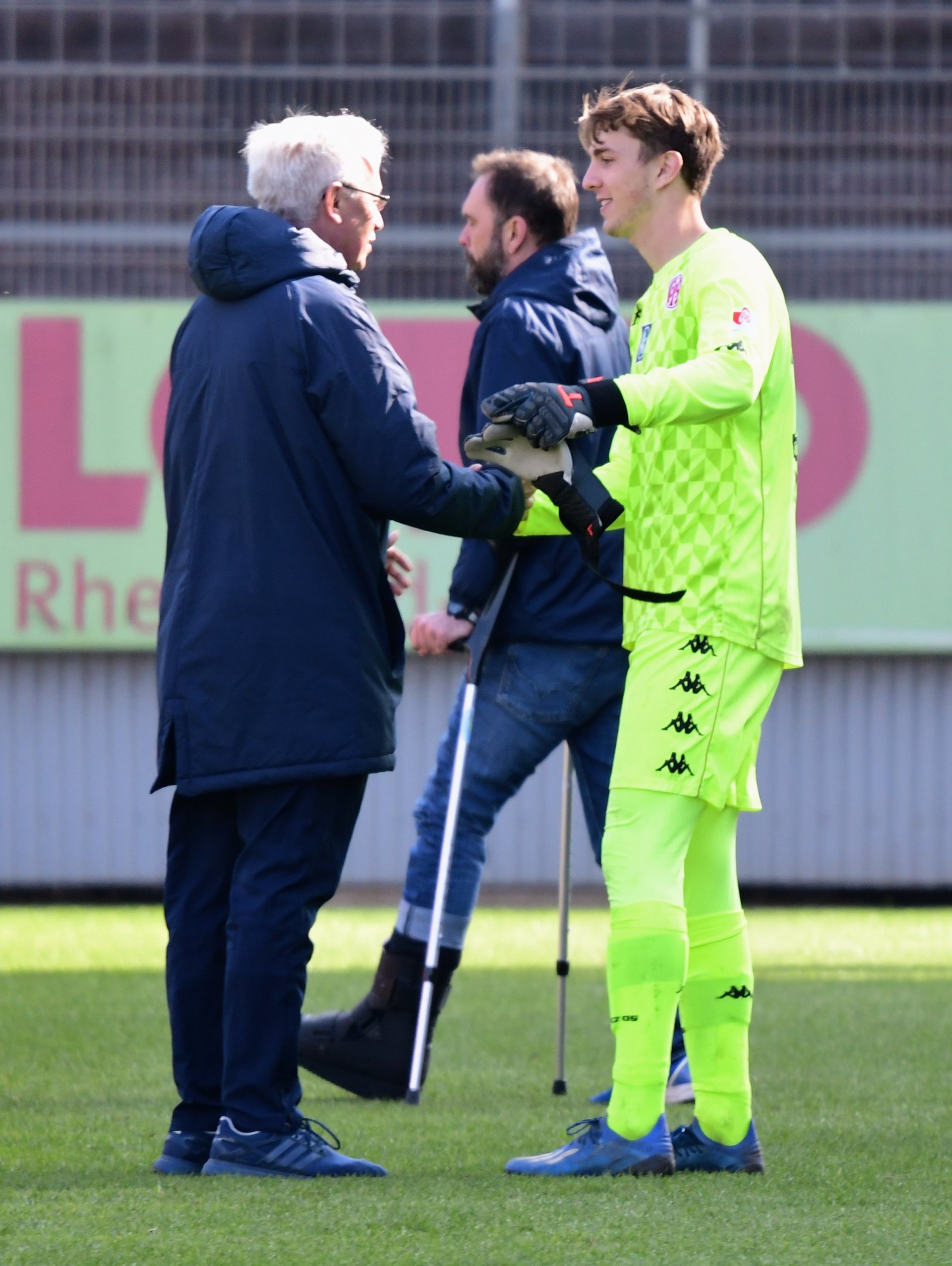 Klaus Bauer kennt sie (fast) alle: Als Hausmeister der IGS Bretzenheim hat der Teammanager des TSV Schott zumindest in coronafreien Zeiten regelmäßig Kontakt mit Spielern des 05-Nachwuchsleistungszentrums wie Lasse Rieß.