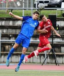 In Großaspach als „Rittberger“ bekannt, steuerte Janek Ripplinger (l.) zum 4:1-Sieg des TSV Schott Mainz ein Tor und eine Vorlage bei.