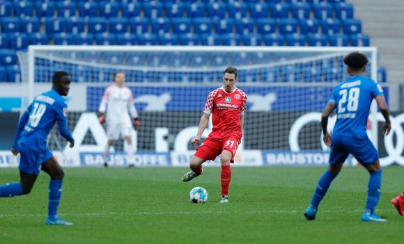 Wird auch nächste Saison das 05-Trikot tragen: Dominik Kohr.