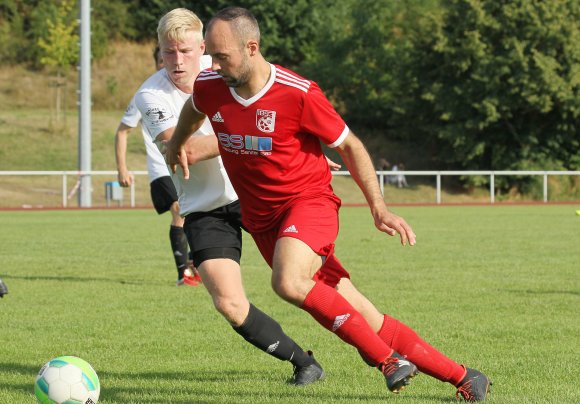 Für Ivo Schedereit und den FSV Nieder-Olm geht der Trainingsbetrieb wieder los, wenn auch noch nicht im vollen Umfang.