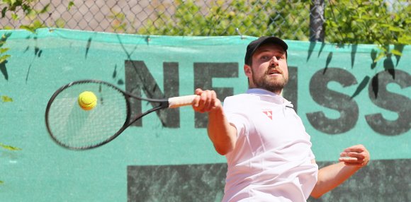 Leo Stolz und der TSC Mainz empfangen den ebenfalls sieglosen TC Weiss-Rot Speyer.