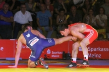 George Bucur (r.) drehte gegen Timur Seidel nach 2:0-Pausenführung auf...