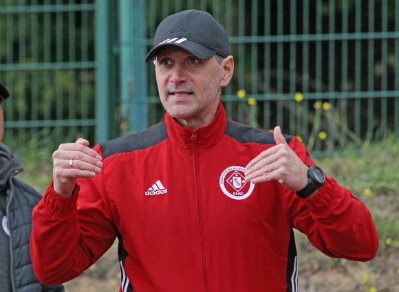 Ist guter Dinge: SVW-Trainer Jochen Walter.