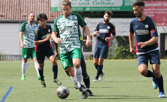 Das Heft in die Hand und den Ball an den Fuß nehmen will die TuS Marienborn (hier: Nils Letz) am Freitag in Gau-Odernheim.
