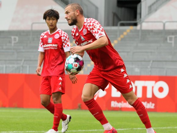Schon 30-mal ließ Simon Brandstetter den Ball seit 2019 für die U23 im gegnerischen Tor zappeln, manchmal holte er ihn anschließend auch eigenhändig wieder heraus.