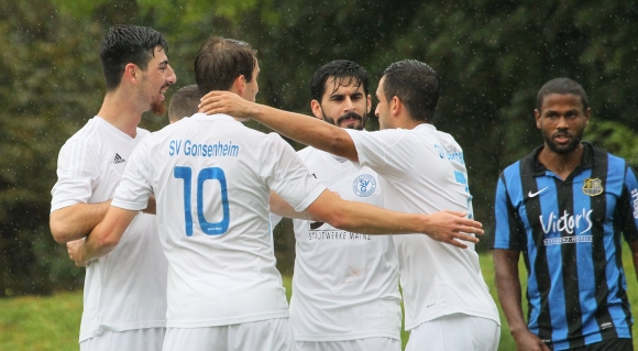 Steckten auch ihren frühen Führungstreffer weg: Die Gonsenheimer (v.l.) Arif Güclü, Maximilian Kimnach, Stefano Pennella und Babak Keyhanfar feierten einen 3:1-Sieg.