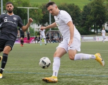 Dann mal ab in den Winkel: Norman Loos brachte den VfB Bodenheim mit einen schönen Schlenzer ins lang Eck beim SV Gimbsheim in Führung. 