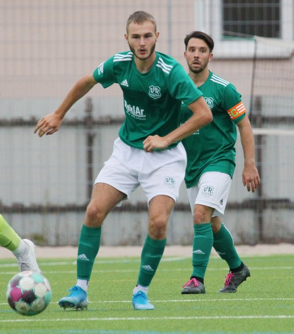 Jan Weinbach traf für den VfR Nierstein zum 2:2 gegen den FSV Nieder-Olm.