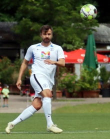 Christian Telch schoss den SVG in Koblenz zum Sieg.