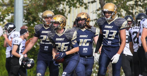 Fehlerfrei spielen, Druck auf den Quarterback machen und die Passempfänger zumachen: Die Golden Eagles stehen vor einer gewaltigen Herausforderung.