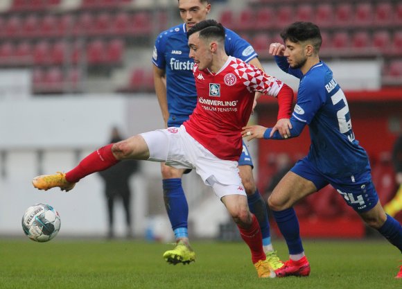 Vor elf Monaten trat der Bahlinger SC zum Restart der Regionalliga im Bruchwegstadion an. Die Mainzer U23 (l. Paul Nebel) gewann nach starker zweiter Halbzeit mit 3:0. 