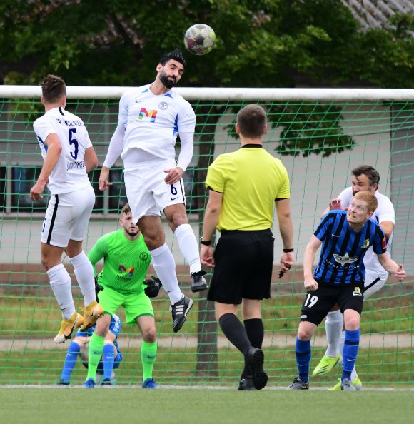 In Defensive und Offensive kopfballstark: Ferhat Gündüz erzielte den Siegtreffer gegen die TuS Koblenz.