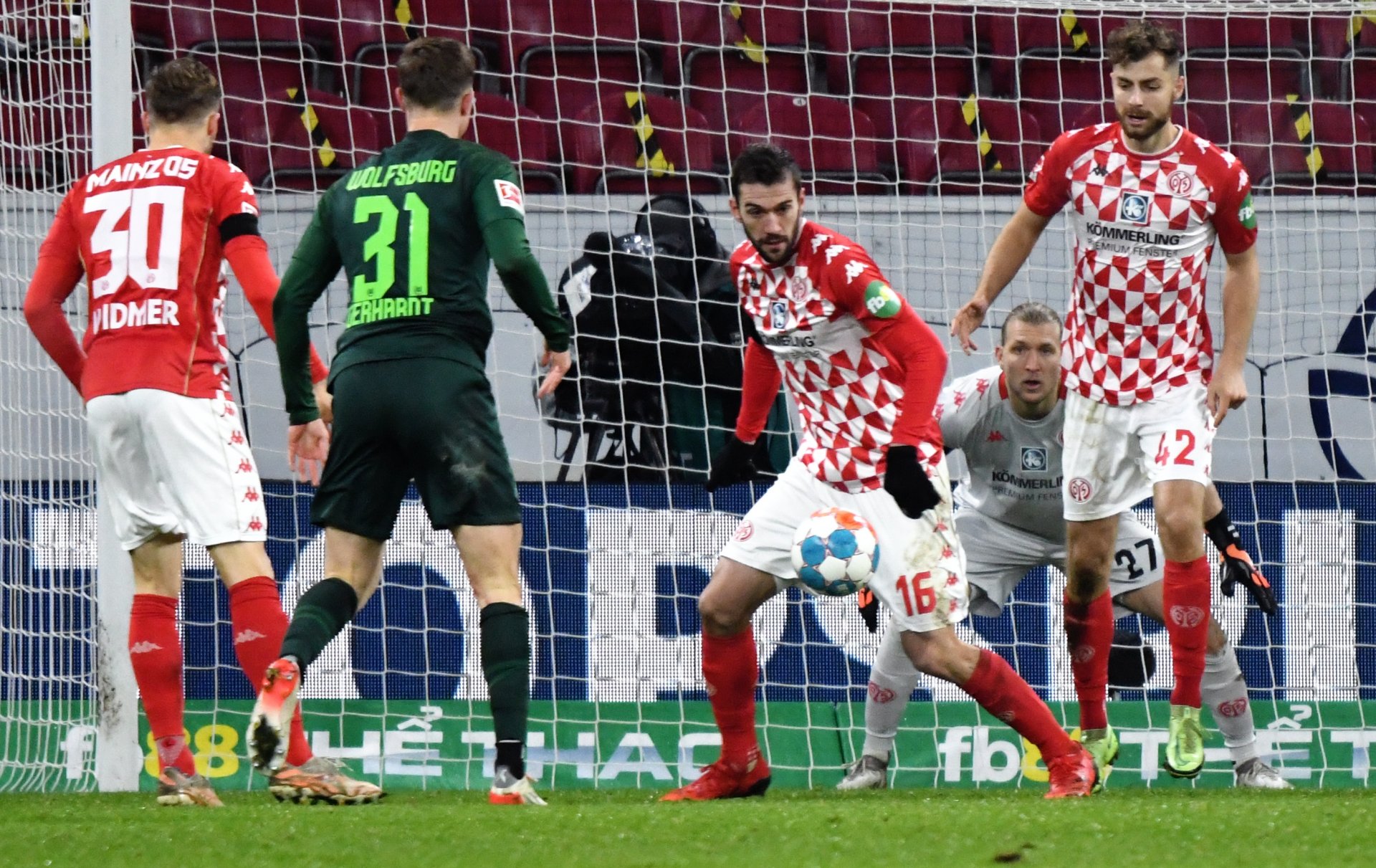 Damit das nicht in Vergessenheit gerät: Die 05er erzielten drei Tore, Keeper Robin Zentner und seine Vorderleute sorgten aber auch dafür, dass die Null stand.