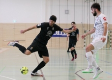 5:5 endete das bislang letzte Heimspiel der Mainzer Futsaler gegen die Wakka Eagles Billstedt. Für die Rückrunde erhoffen sich Kotrainer Marcus Nungesser (l.) und seine Mitstreiter mehr als die fünf Punkte aus der ersten Halbserie. 
