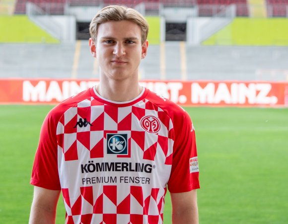 Der 20-jährige Jakob Tranziska hat sich als Toptorjäger des Bayernligisten Eintracht Bamberg für höhere Aufgaben empfohlen.  