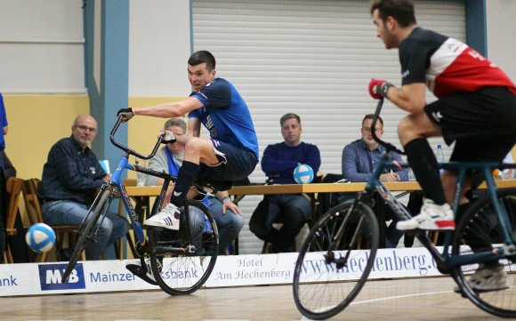 Fabian (l.) und Jonas Gebhard stehen im Halbfinale um den Deutschlandpokal.