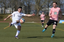 Offensivszenen wie diese von Hüsekin Bakirsu blieben im Spiel des TSV Schott gegen den FC Homburg die Ausnahme.