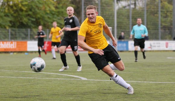 Tim Schimmer schoss die beiden Tore zur Budenheimer Pausenführung.