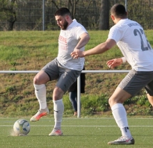 Mit Franceso Teodonnos beiden Treffern begann der Auswärtssieg der SpVgg Ingelheim beim SV Geinsheim.
