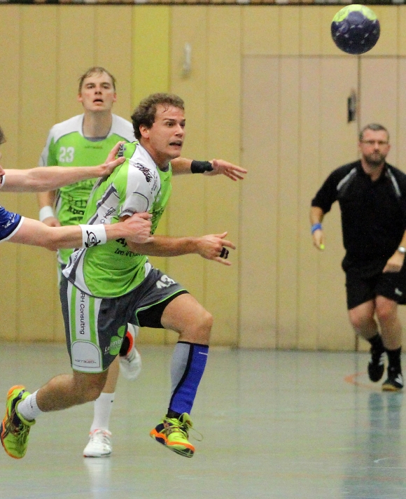 Für Fabian Schneider war es durch die Sonderbewachung der Bitburger 3-2-1-Deckung ein schwieriges Spiel, der Kreisläufer blieb diesmal ohne Treffer.