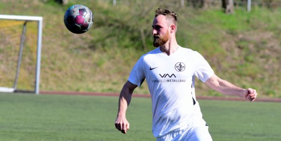 Innenverteidiger mit Torriecher: der Budenheimer Christian Simon.
