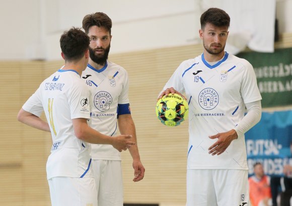 Wie konnte das passieren? Nach einer 3:0-Führung gaben die Mainzer (v.l. Emil von Werthern, Timo Ernst und Lukas Manneck) das Spiel gegen den FC St. Pauli aus der Hand.